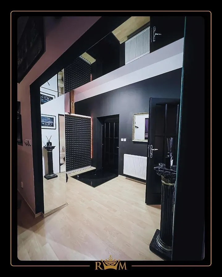 Rm Luxury Apartment In Prague • 6 People • Free Parking • Pets 0*,  Чехия